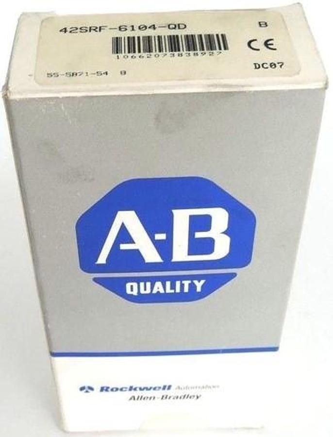 NIB ALLEN BRADLEY 42SRF-6104-QD PHOTOELECTRIC PHOTOSWITCH SER B, 4PIN MICRO
