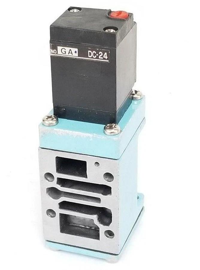 Used KURODA PMS-2406 SOLENOID VALVE SINGLE 3PORT, 24VDC, PMS2406
