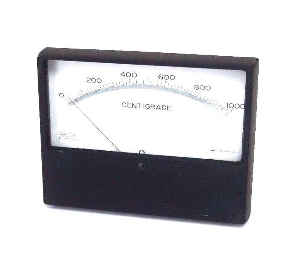 Used LOT OF 2 API 2066 110758 GAUGES 65-8314-0100 , 0-1000 CENTIGRADE
