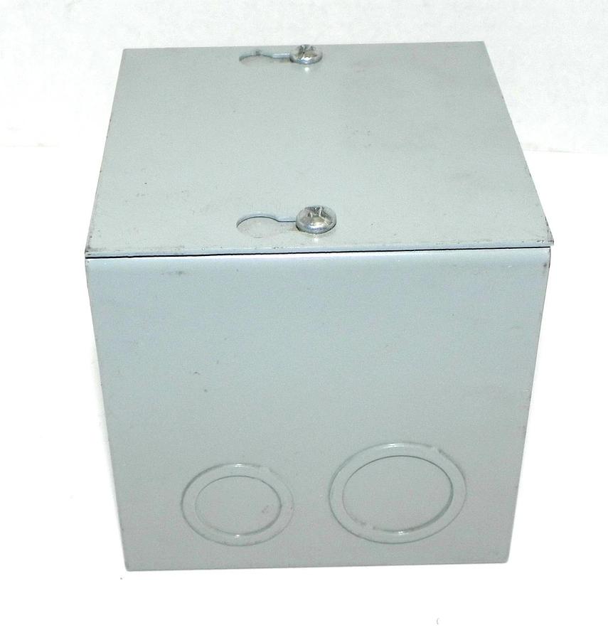 Used COOPER B-LINE 444SC A013664 ENCLOSURE USED