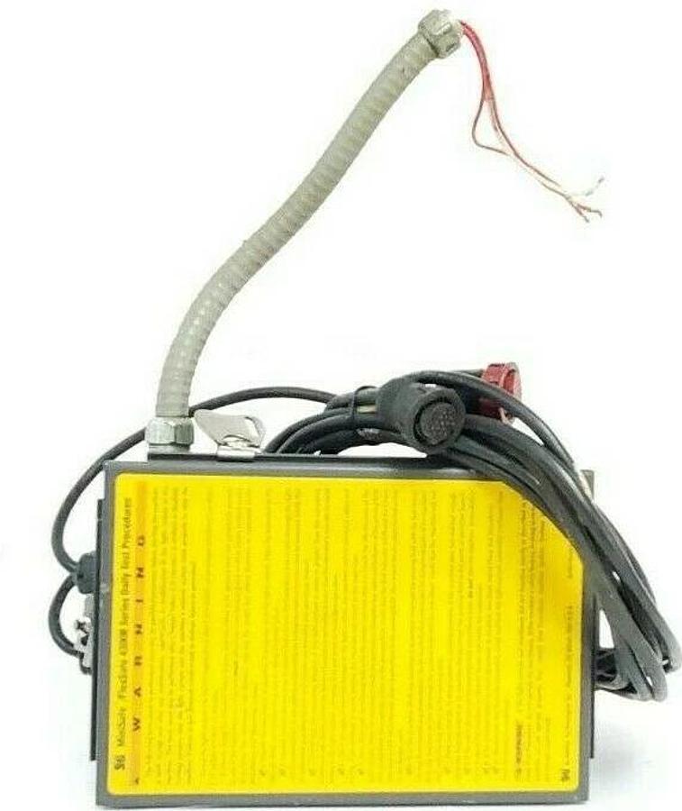 Used STI 43268-04 CONTROLLER LIGHT CURTAIN BEAM SPACING 4300B MODEL: MS4316B