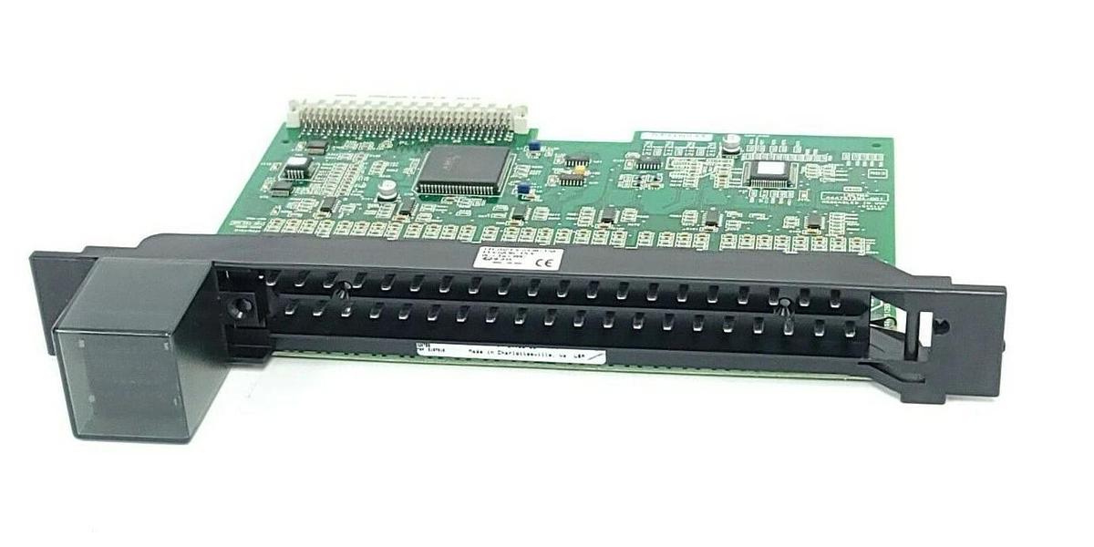 Used GE FANUC IC697MDL653H DISCRETE INPUT MODULE 32 POINTS 24 VDC