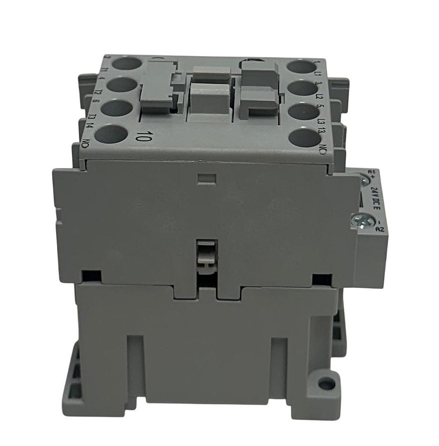 Used ALLEN BRADLEY 100-C12EJ10 /A BULLETIN 100 CONTACTOR 24VDC 3-POLE OEM *CHIP NSMP