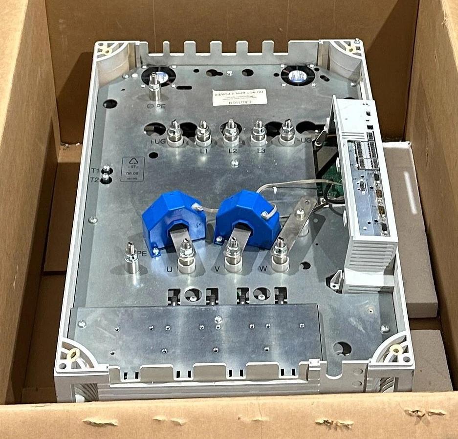 Used LENZE EVS9331-ESV004 / 13278258 SERVO DRIVE 55kW 33.9331SE.8B.81.V004 3PH USNP