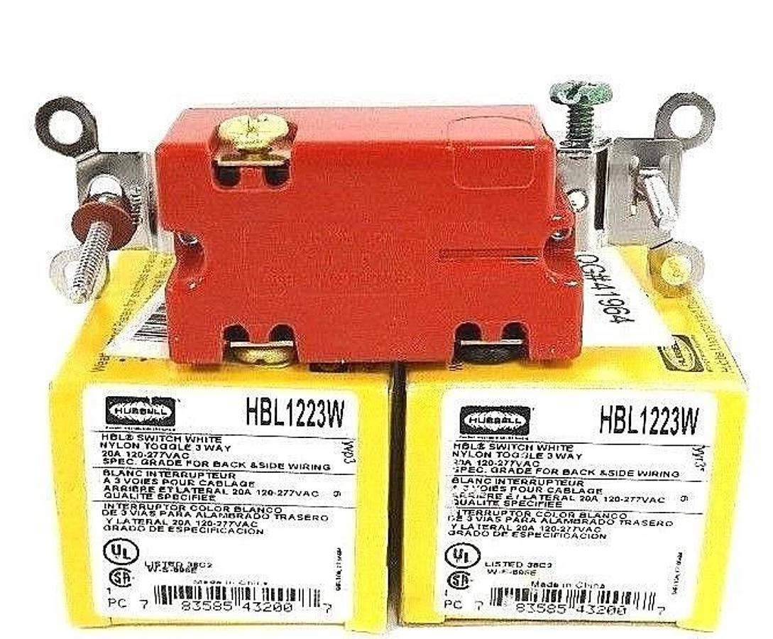 Used LOT OF 2 NIB HUBBELL HBL1223W 3-WAY TOGGLE SWITCHES 20A, 120-277VAC, WHITE