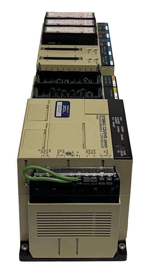 Used OMRON SYSMAC C200HS COMPLETE SLOT RACK ASSY C200HS-CPU21-E / OC224 / TS001 USNP