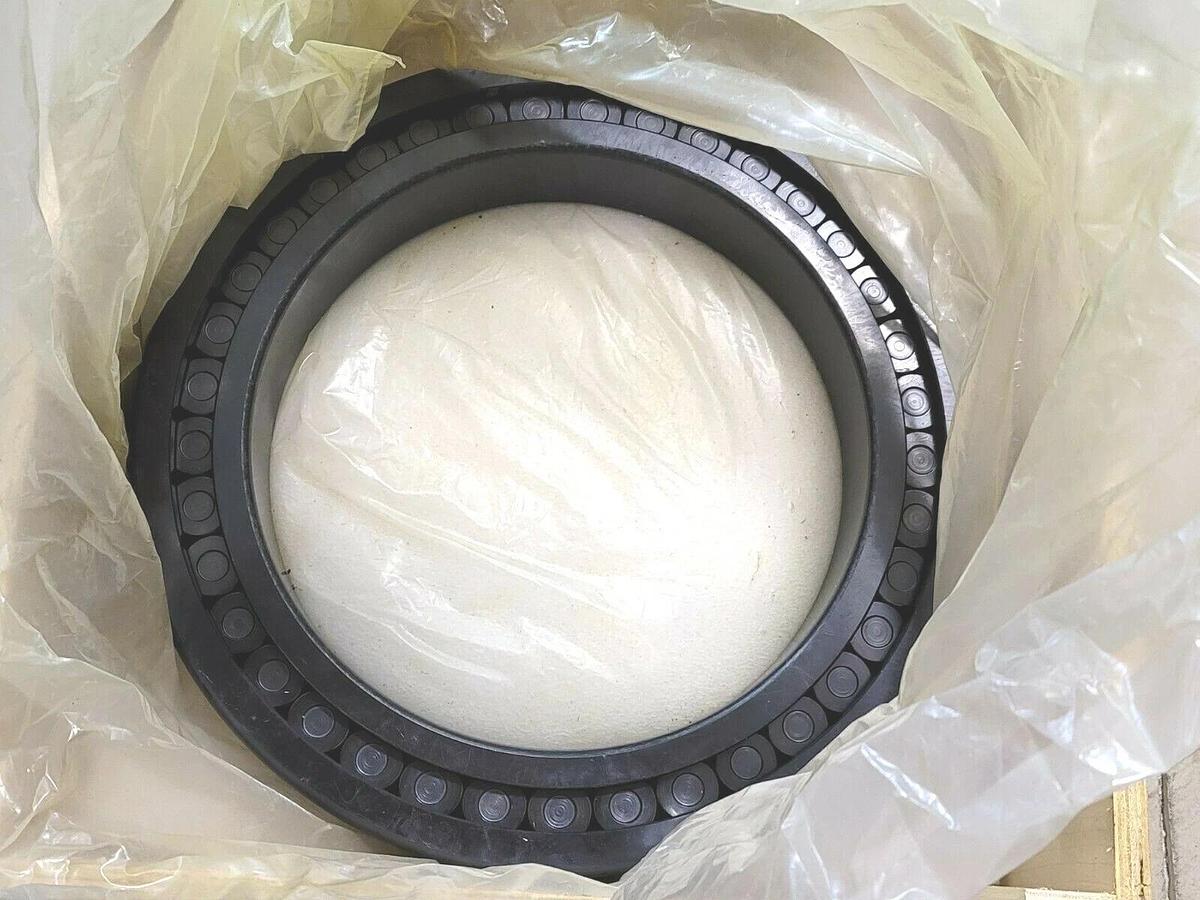 Used NEW FAG FAG F-555087.01.NF#NF CYLINDRICAL ROLLER BEARING F-555087.01.NF