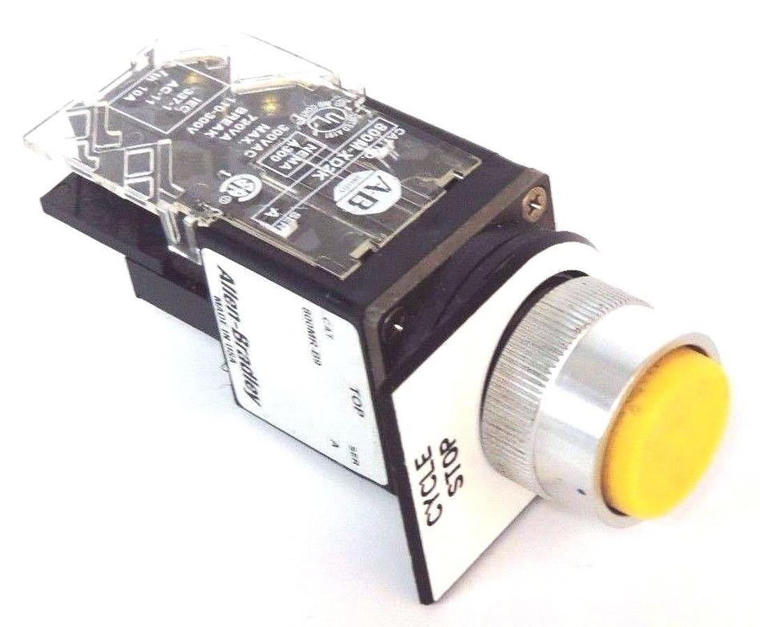 Used ALLEN BRADLEY 800MR-B9 PUSH BUTTON 800MRB9 SER. A W/ 800M-XD2K SER. A CONTACT