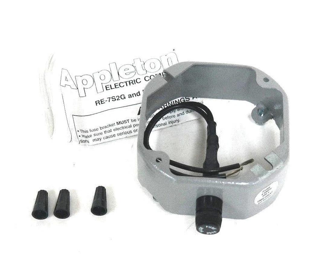 Used NEW APPLETON 800620001 TIME DELAY FUSE BRACKET ASSEMBLY 4A, 250V