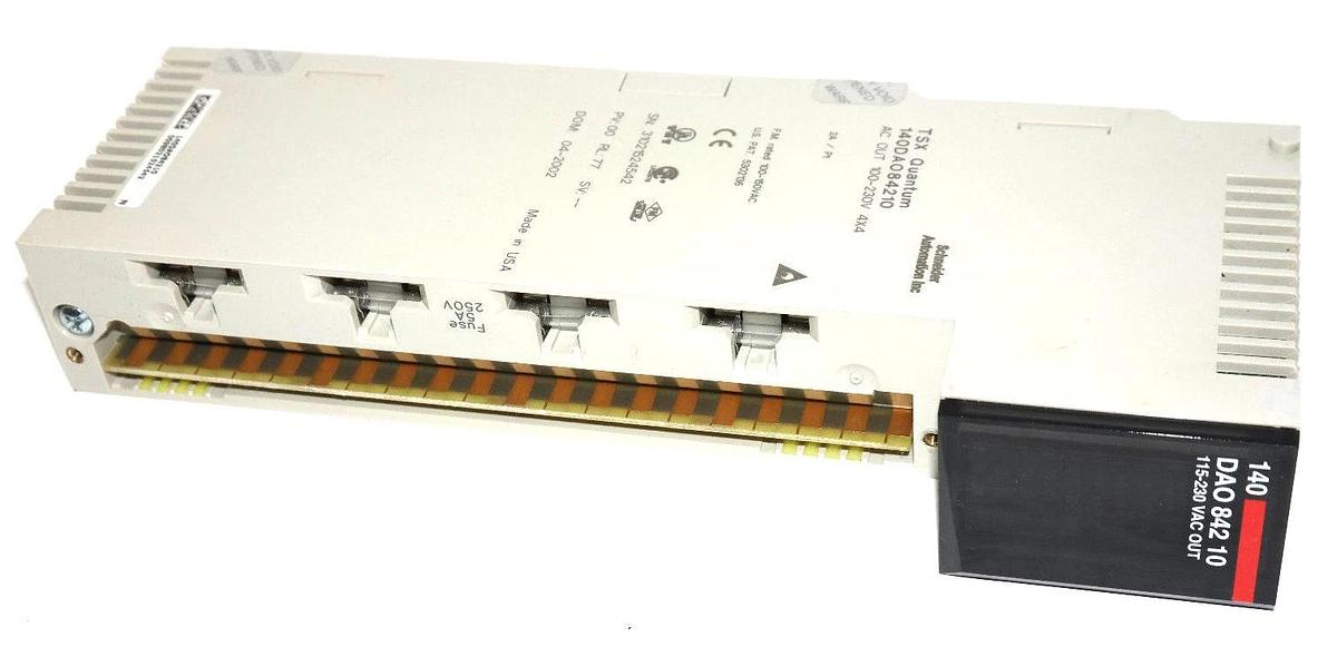 Used AEG SCHNEIDER AUTOMATION 140DAO84210 OUTPUT MODULE 140-DAO-842-10
