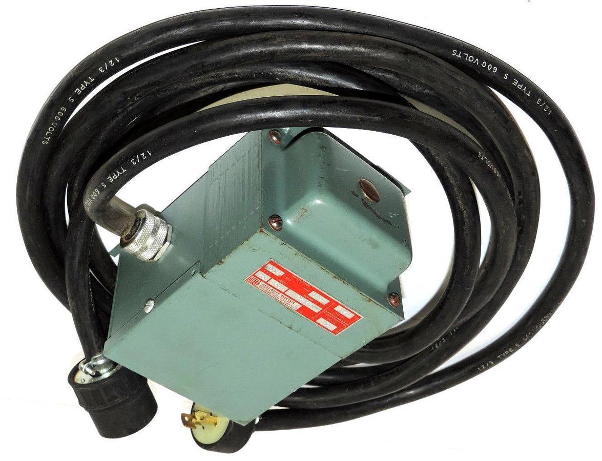Used HEVI DUTY ELECTRIC CO 1124064 TRANSFORMER WITH HUBBELL TWIST LOCK