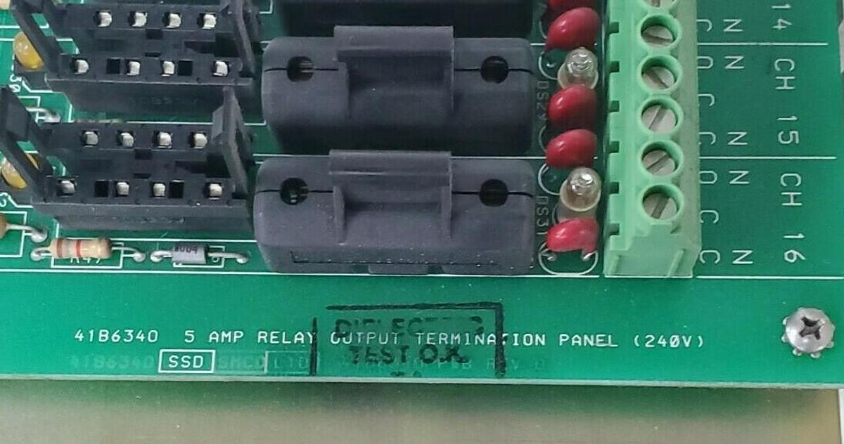 Used FISHER 41B7289X022-69 RELAY OUTPUT BOARD TYPE CL67741 CL6774X1-A2 (NO RELAYS)