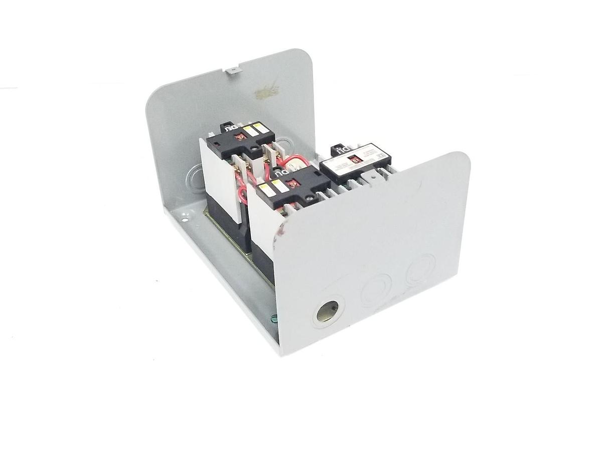 Used SQUARE D 8903 TYPE L LIGHTING CONTACTOR 8501-X0-21S1 , 8501-X0-22S1 120V 60HZ