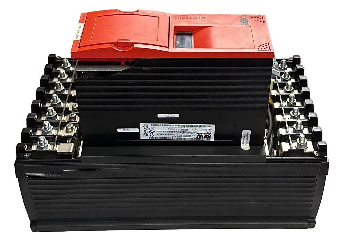 Used SEW EURODRIVE MDX60A0370-503-4-00 / MDS60A0370-503-4-0T MOVIDRIVE DRIVE 8227217