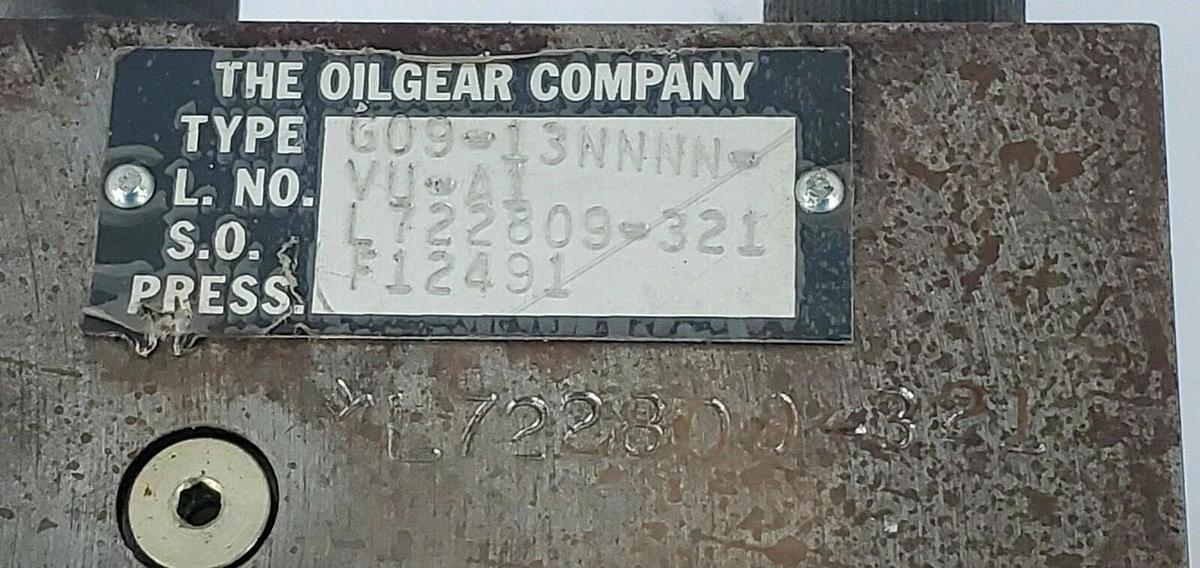 Used THE OILGEAR COMPANY G09-12NNNN HYDARULIC VALVE VU-A1 L722809-321 F12491