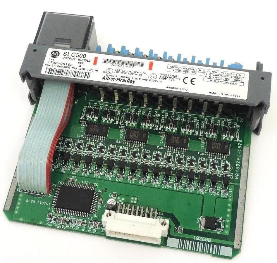 Used ALLEN BRADLEY 1746-OB16E OUTPUT MODULE 1746OB16E SER. A (MISSING DOOR)