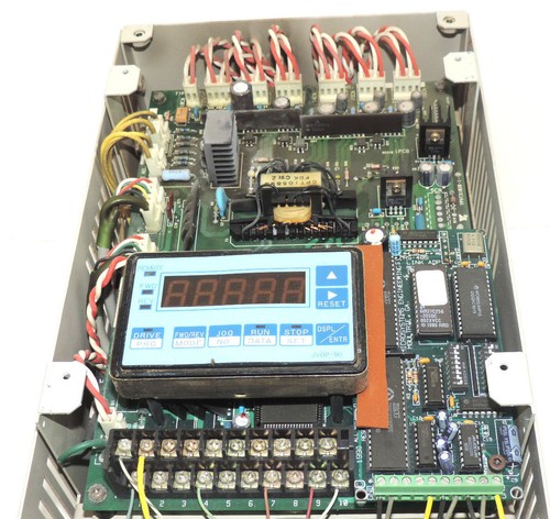 Used SAFETRONICS CIMR-H2.2G2-E-10 DRIVE 460V MFR. CODE E480861, CIMRH22G2E10