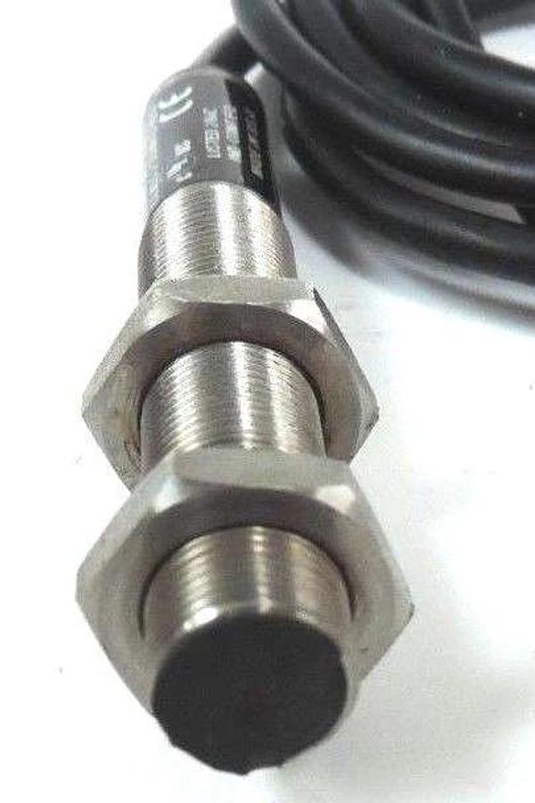 Used ALLEN BRADLEY 871T-L2A12-16 SERIES B INDUCTIVE PROXIMITY SENSOR SWITCH 10-30VDC