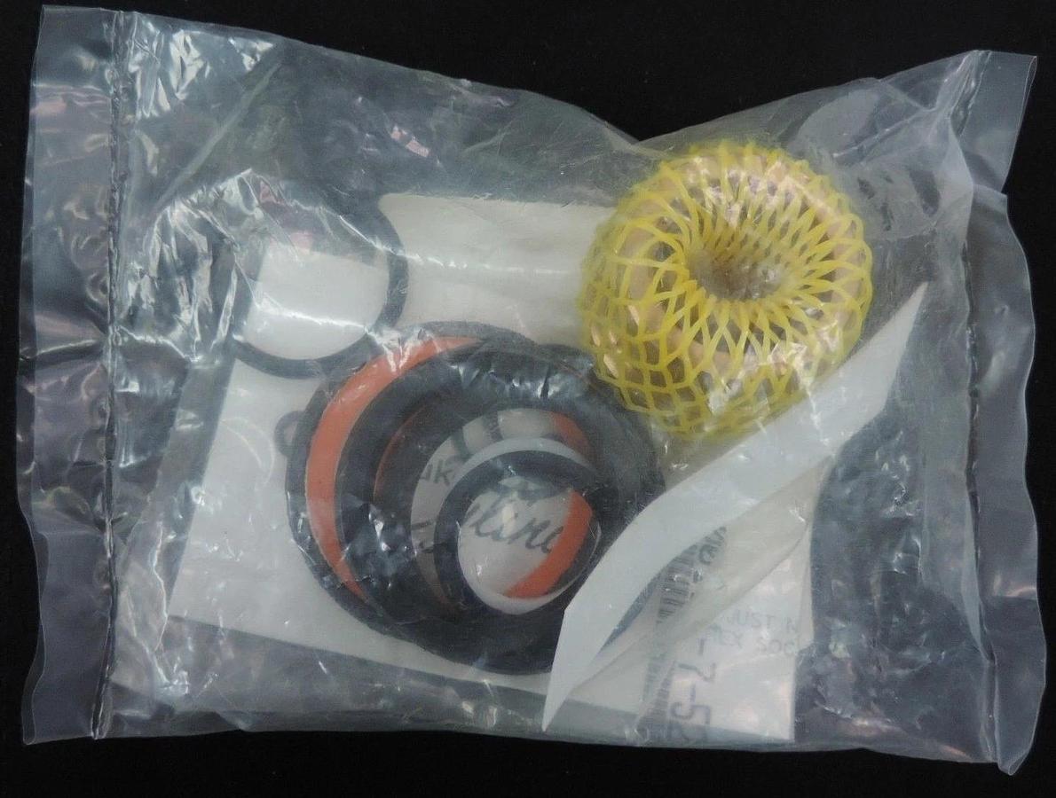 Used NEW MILWAUKEE CYLINDER RKX13059 ROD SEAL KIT RK SERIES