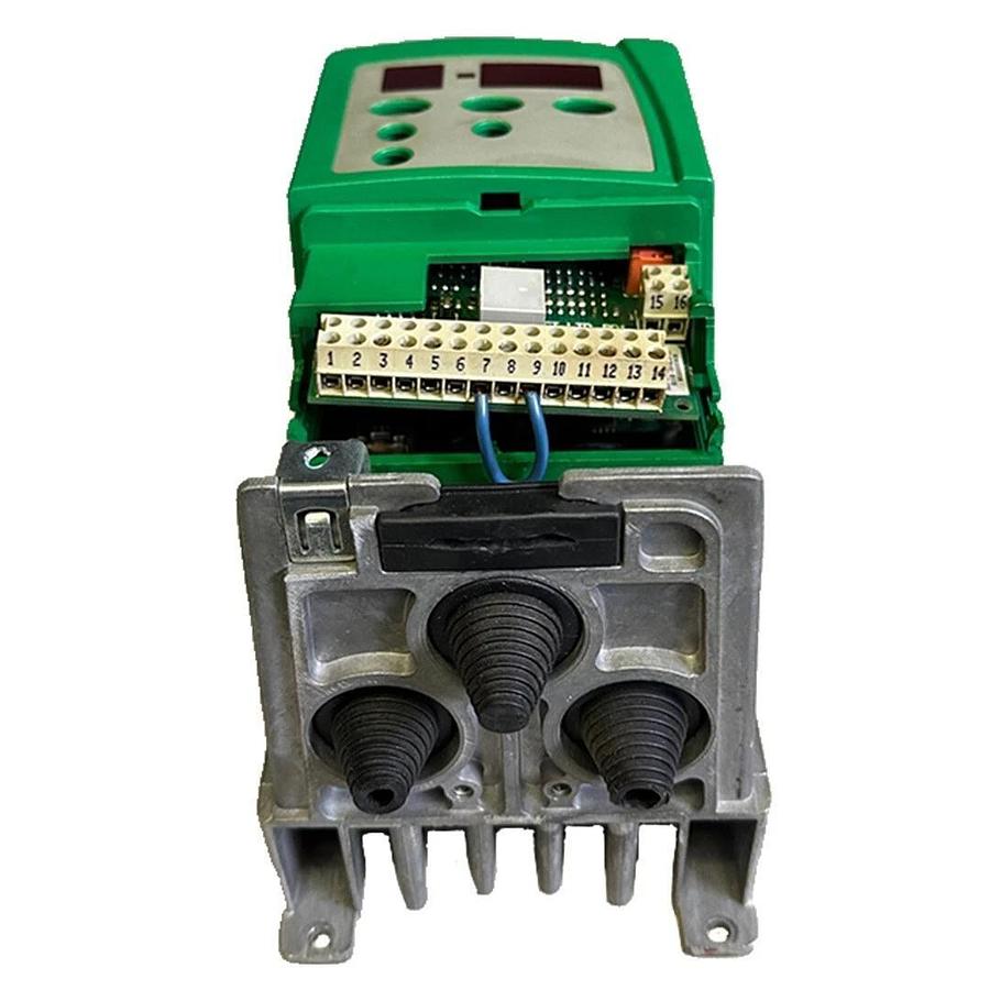 Used For Parts CONTROL TECHNIQUES SE 11200025 SE 0.5M / SE11200025SE05M COMMANDER SE