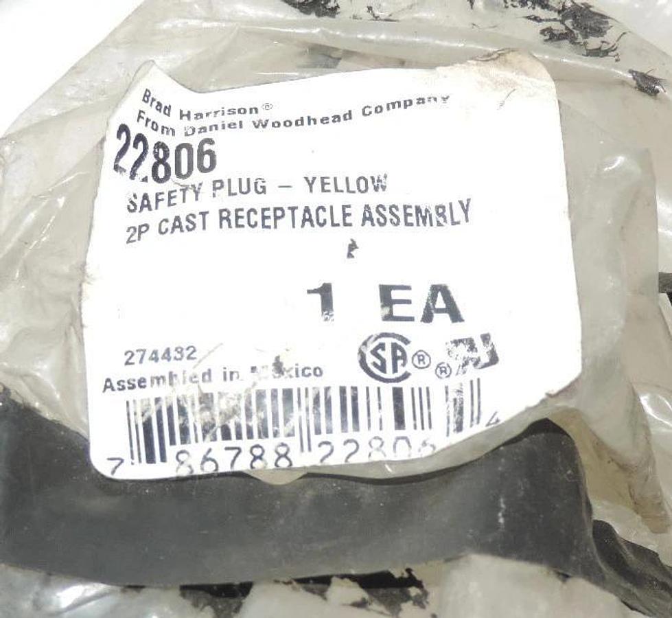NEW WOODHEAD BRAD HARRISON 22806 2P CAST SAFETY PLUG RECEPTACLE ASSY W/O PLUG