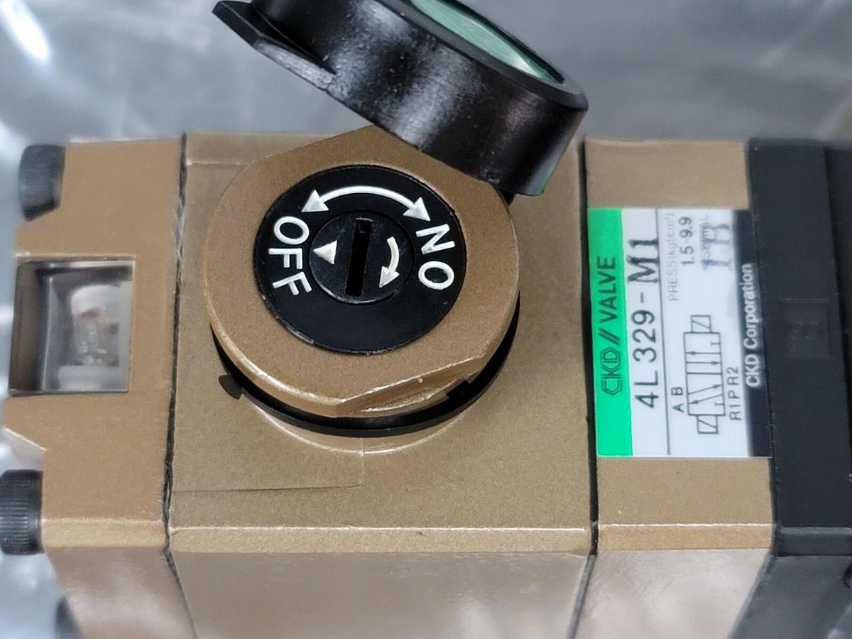Used NEW CKD 4L329-M1 VALVE 4L329M1 PRESSURE 1.5-9.9
