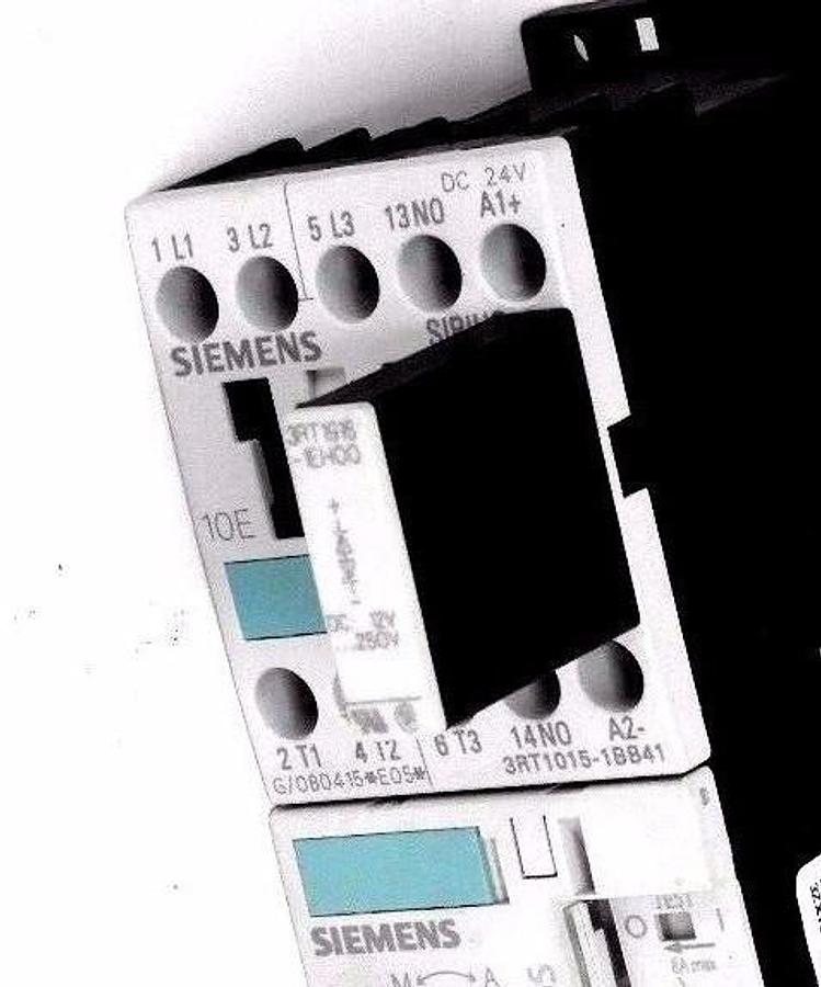 Used SIEMENS 3RT1015-1BB41 CONTACTOR W/ 3RT1916-1EH00 RELAY & 3RU1116-1HB0 CONTACTOR