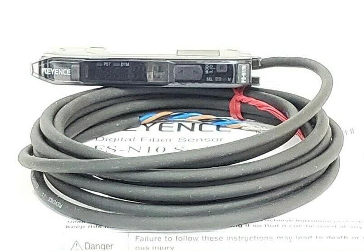 Used NIB KEYENCE FS-N11N FIBER OPTIC SENSOR DIGITAL FSN11N