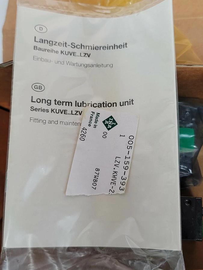 Used BOX OF 2 NIB INA KWVE25-H-LZV+PP2 LINEAR CARRIAGE BEARINGS 005-286-530