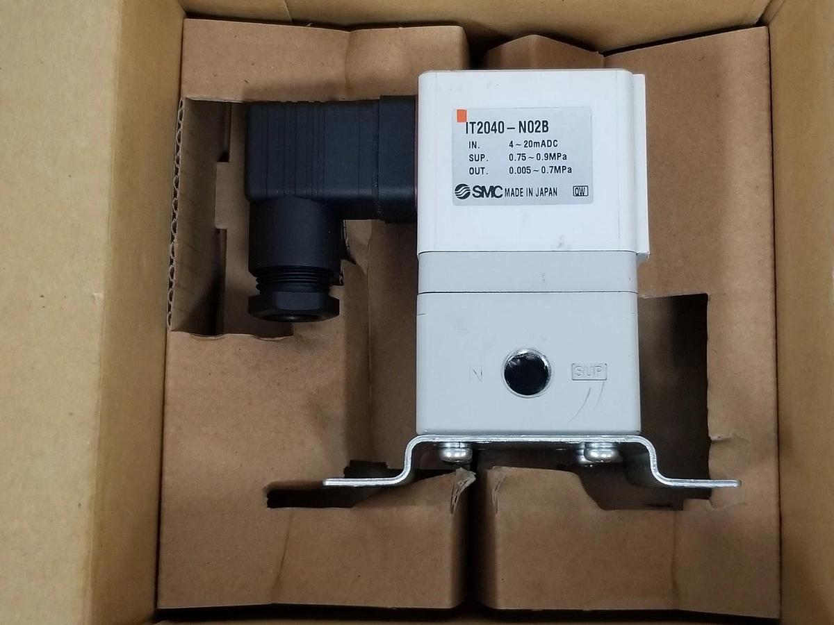 Used SMC IT2040-N02B REGULATOR QW-0255 IT2040N02B *DAMAGED*