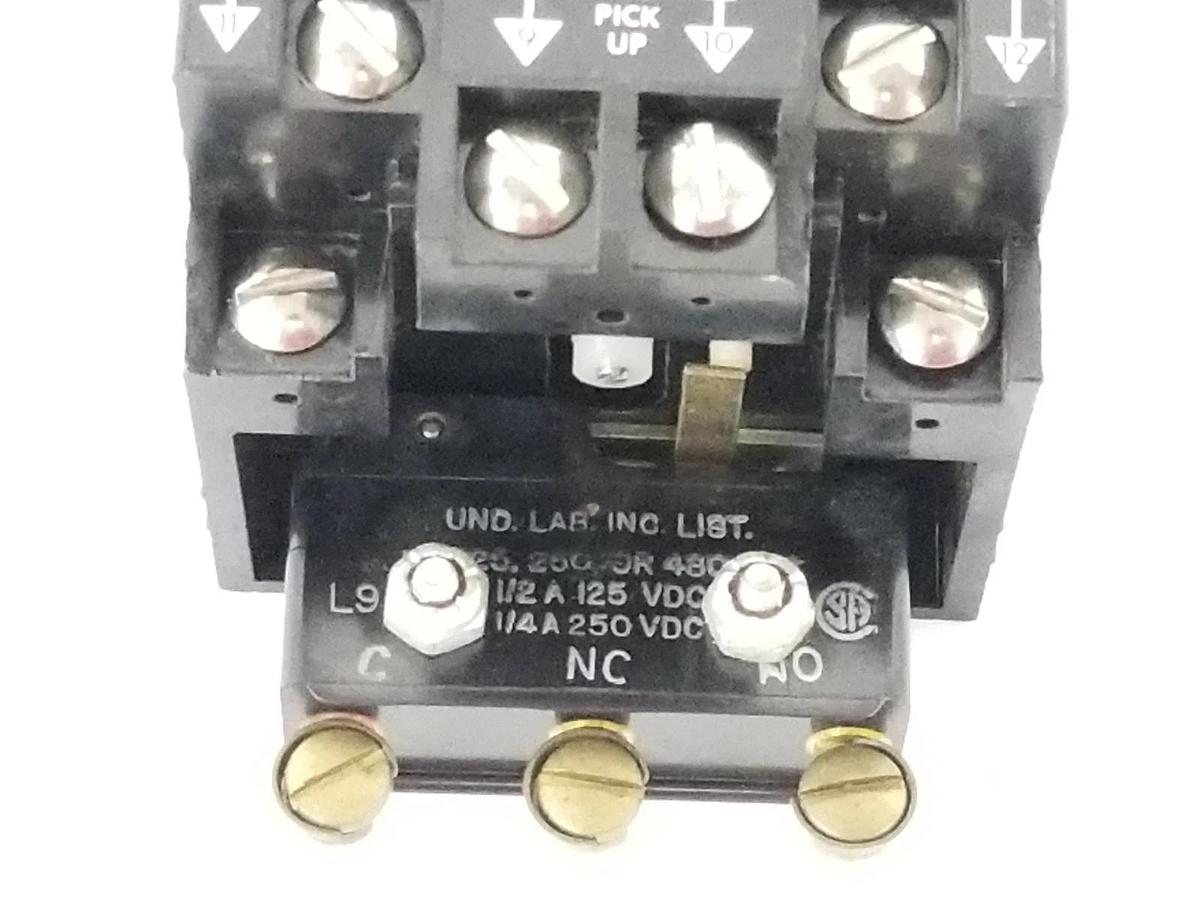 Used AGASTAT 7014ADL TIME DELAY RELAY 120V, 60HZ, 10-100 SEC.
