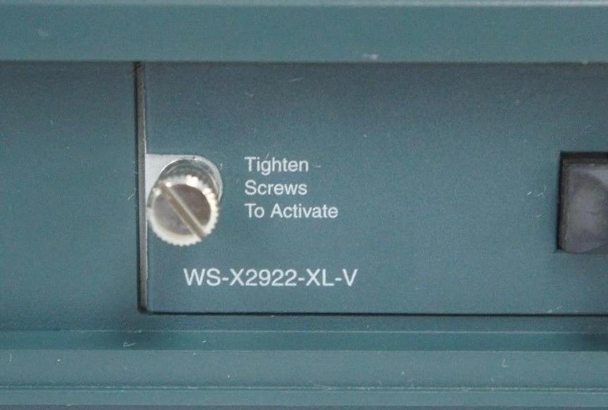 Used CISCO SYSTEMS WS-C2924M-XL-EN LAN SWITCH CATALYST 2900 SERIES XL WSC2924MXLEN