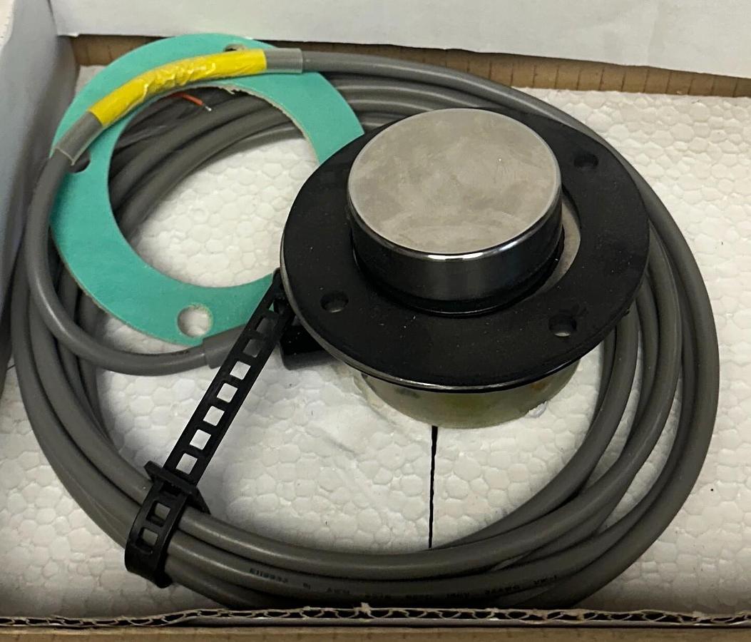 Used 4B COMPONENTS TS2V4CAI TouchSwitch BELT & PULLEY ALIGNMENT SENSOR 24VDC NSMP