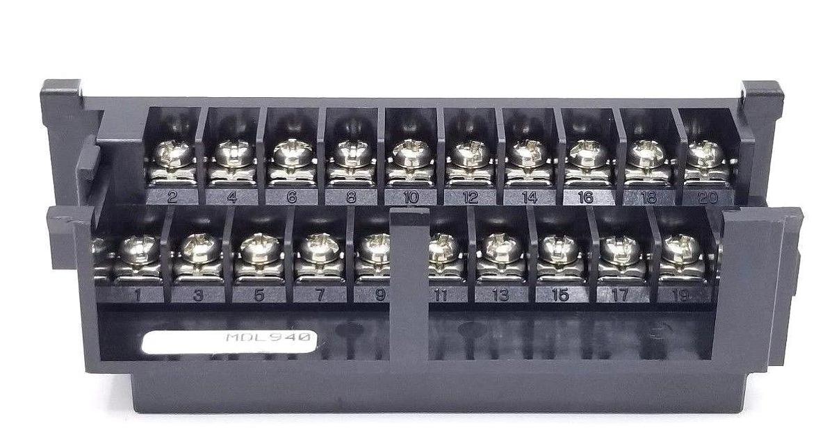 NEW HONDA MDL940 I/O TERMINAL BLOCK WITH CONNECTOR (MISSING COVER)