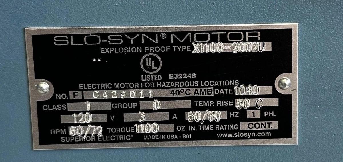 NEW SUPERIOR ELECTRIC X1100-2002U / X11002002U SLO-SYN EXPLOSION PROOF MOTOR 1PH