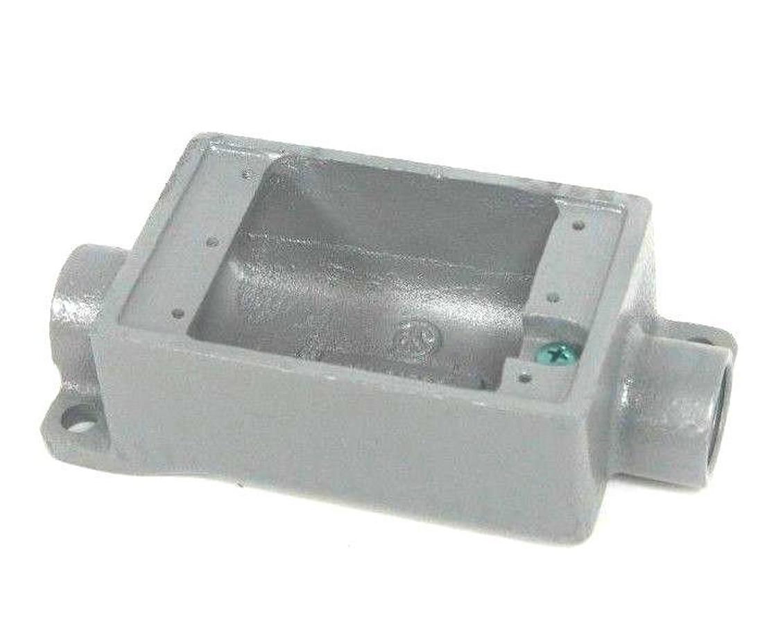 NIB HUBBELL KILLARK FSC-2M FEED THRU SHALLOW FS BOX, SIZE 3/4"