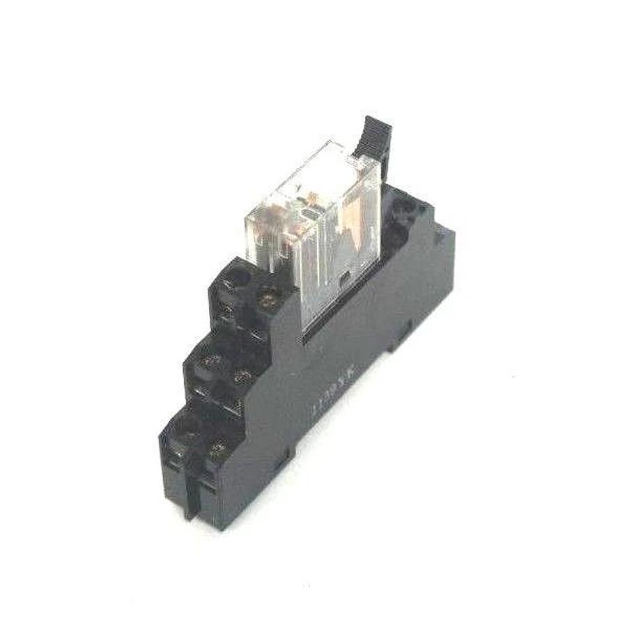 Used LOT OF 4 ALLEN BRADLEY 700-HN122 RELAY SOCKETS SER. A W/ 700-HK32A RELAYS SER. A
