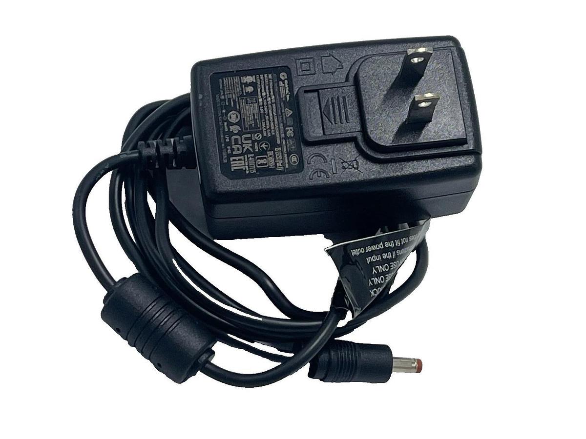 Used GLOBTEK GTM96060-0606-0.5 AC/DC Wall Adapter Power Supply 6V 0.5A 3W Level VI