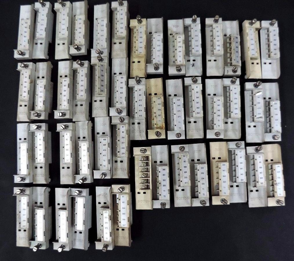 Used LOT OF 24 ISSC / HONEYWELL 621-9949 TERMINAL BLOCK SETS D055000008, D055000009