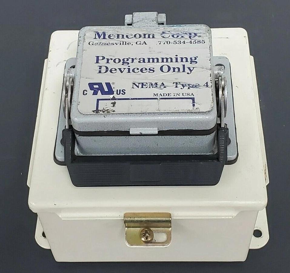 Used MENCOM CORP NEMA TYPE 4 PROGRAMMING PORT W/ 6''x6''x4'' IN. ENCLOSURE