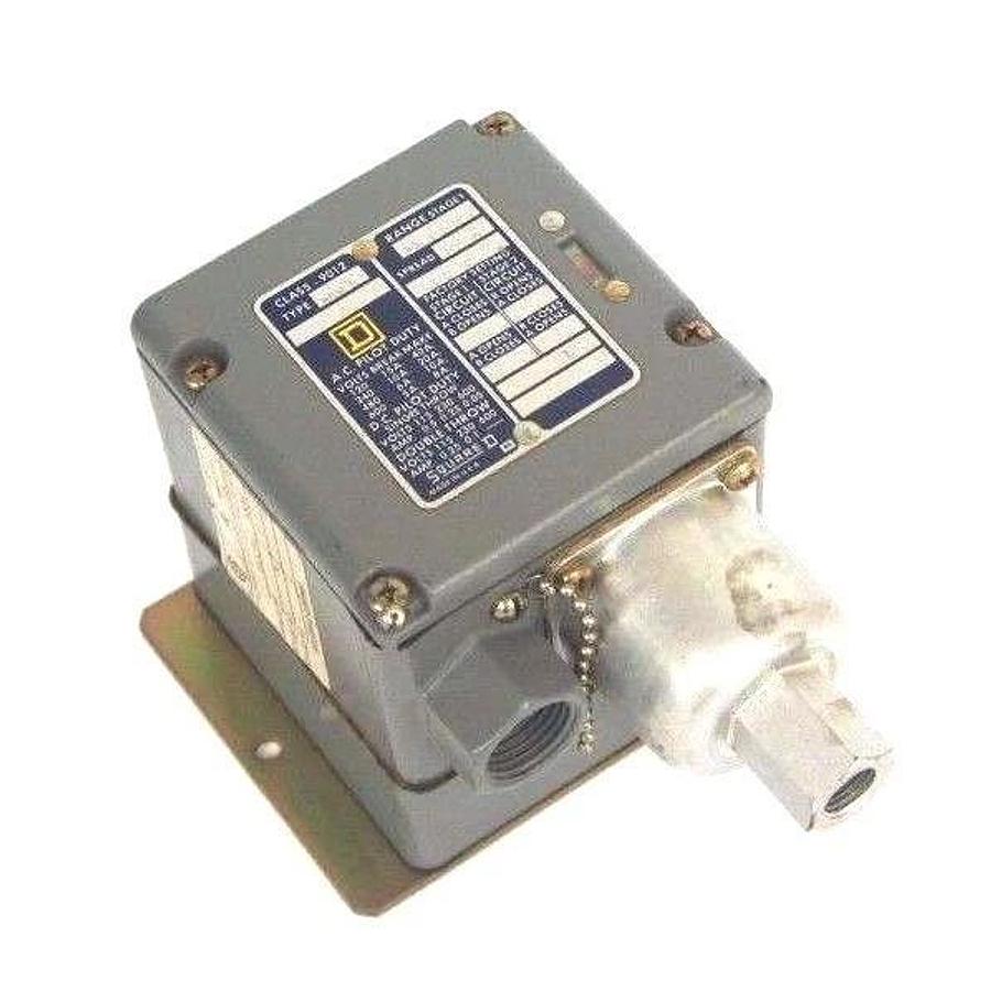 Used SQUARE D 9012-DCW8 PRESSURE SWITCH SER B, 20-150 PSI RANGE, 9012DCW8