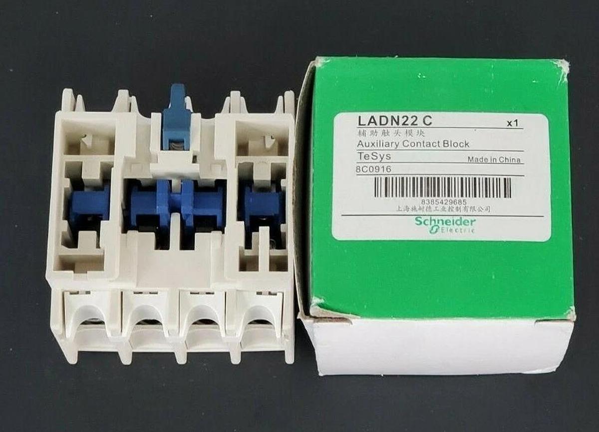 Used NIB SCHNEIDER ELECTRIC LADN22C AUXILIARY CONTACT