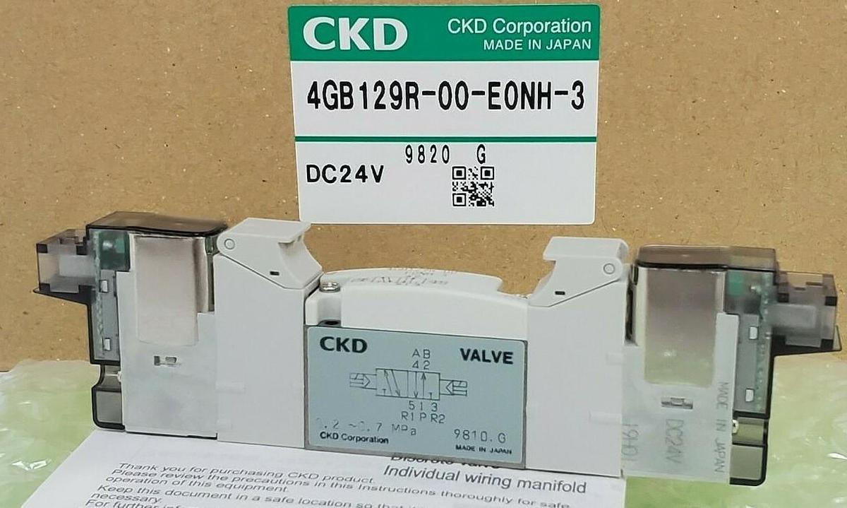 LOT OF 5 NIB CKD 4GB129R-00-E0NH-3 PILOT CONTROL VALVES DC24V 4GB129R00E0NH3