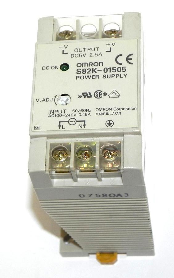 Used OMRON S82K-01505 POWER SUPPLY S82K01505 AC100-240V 0.45A