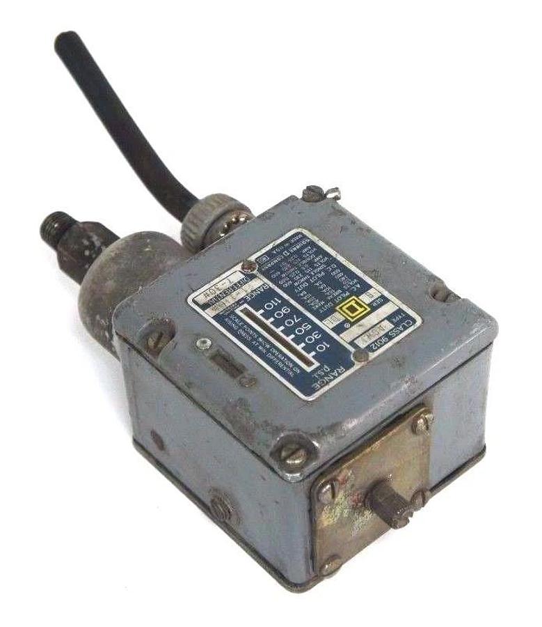 Used SQUARE D 9012-ACW1 SER. B PRESSURE SWITCH 9012ACW1