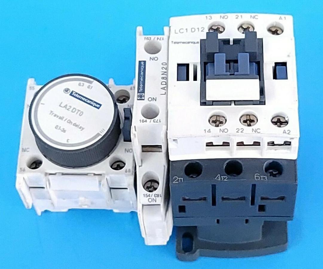 Used SCHNEIDER TELEMECANIQUE LC1-D12G7 CONTACTOR W/ LA2-DT0 & LAD-8N20, 1D12G7