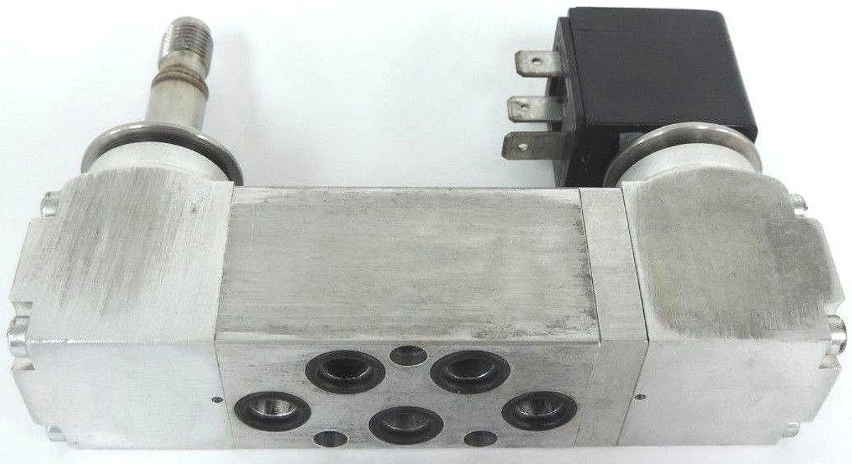 Used VERSA KXX-4334-HC-A120 DIRECTIONAL VALVE 4-WAY DOUBLE SOLENOID 25-175 PSI
