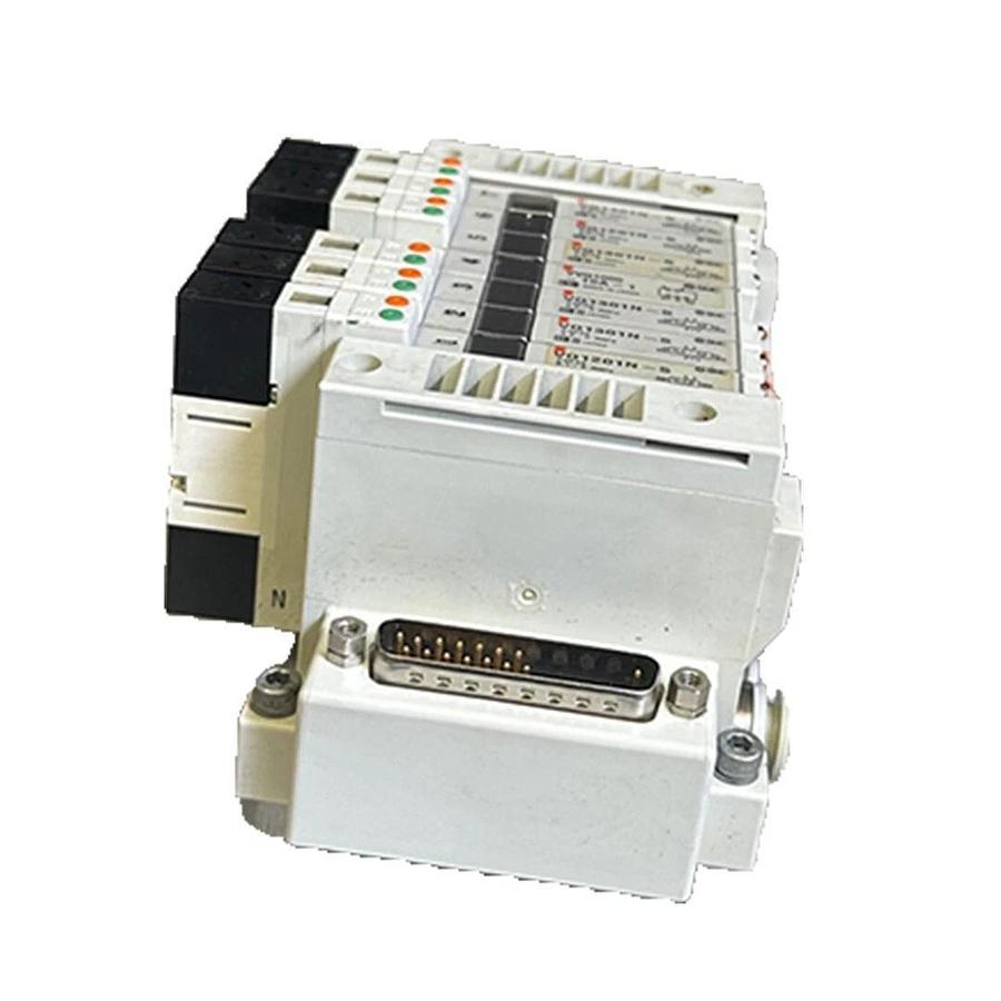 Used SMC VV5Q11-07-DAL01092 / VV5Q1107DAL01092 PNEUMATIC MANIFOLD W/ VALVES VQ1301N-5