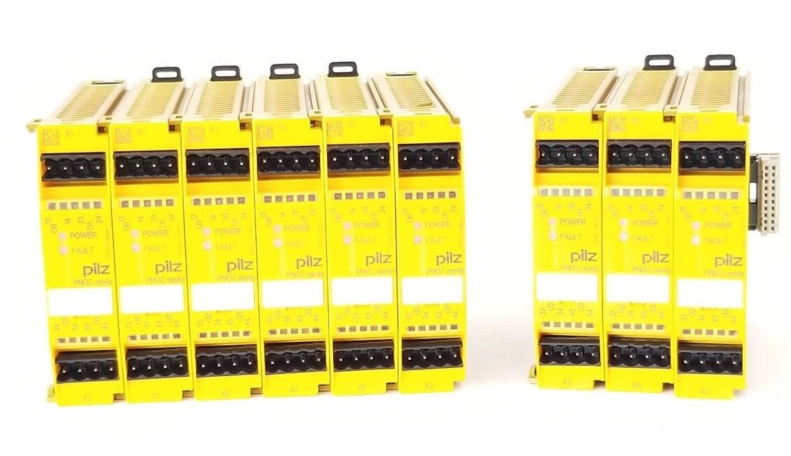 Used LOT OF 9 PILZ PNOZ-MO4P SAFETY RELAY EXPANSION MODULES PNOZMO4P