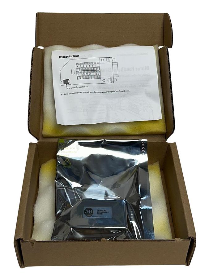 Used ALLEN BRADLEY 2090-UXBB-DM15 /B ULTRA 3000 SERIES BREAKOUT BOARD KIT 15-PIN NSMP